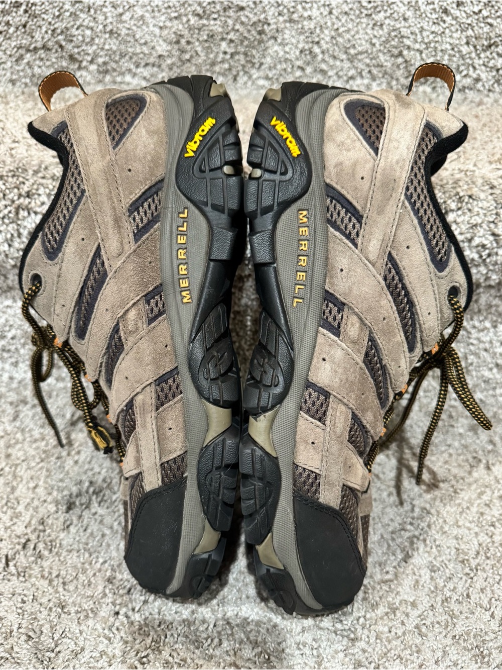 Merrell Moab 2 Men’s Hiking Shoes Size 9.5W Walnut Brown Suede Mesh J06011W